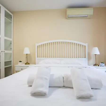 Apartament Bright 1bdr In Center Sofia