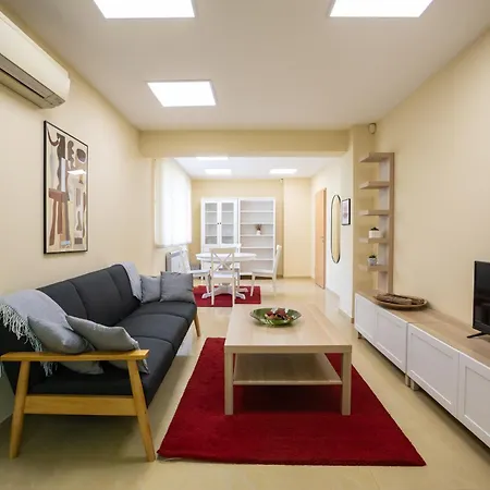 Bright 1bdr In Center * Sofie