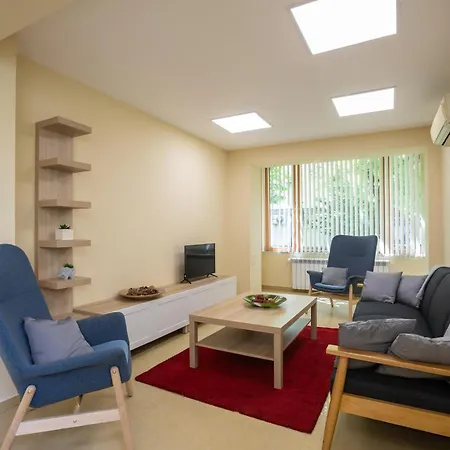 Bright 1bdr In Center Appartement